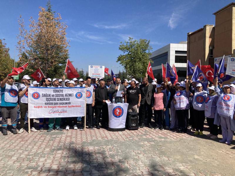 Türkiye Sağlık ve Sosyal Hizmet İşçileri Sendikası’ndan basın açıklaması